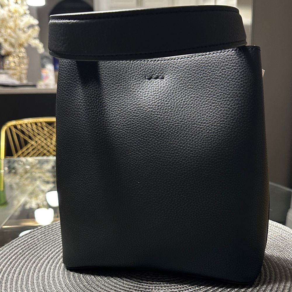Coach Black Pebbled Leather Shoulder Bucket Bag with Gold Hardware - Picture 3 of 10